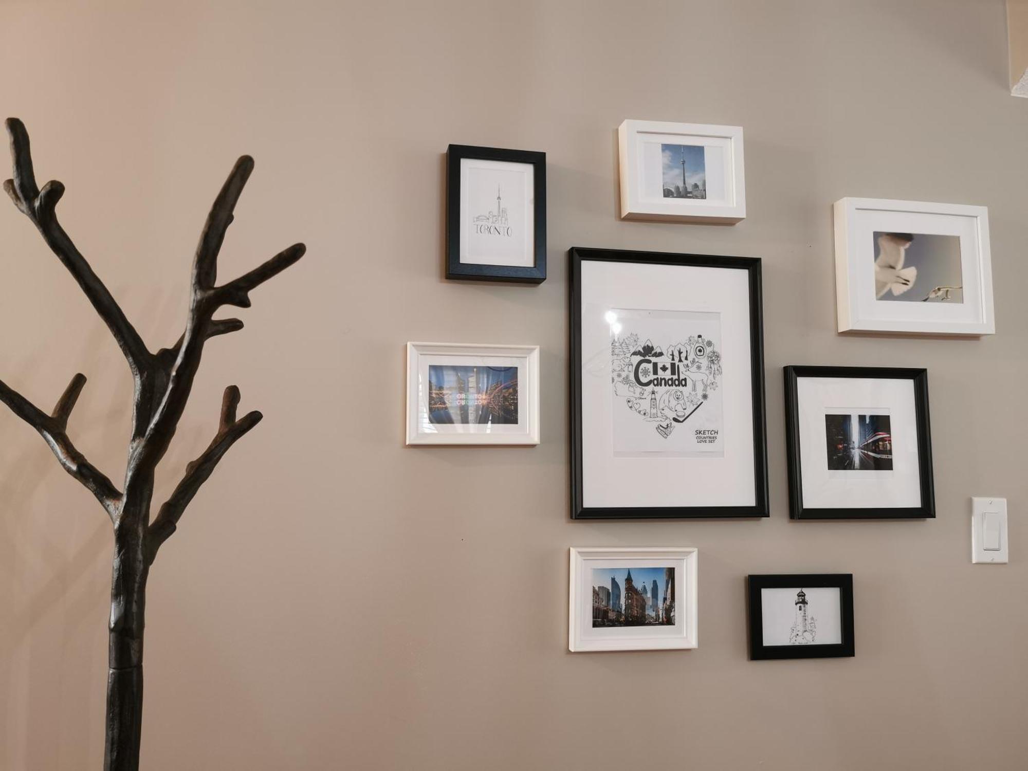 4 Bedroom 3 Washroom Charming Home In Markham With Warm Cozy Vibe Exterior photo
