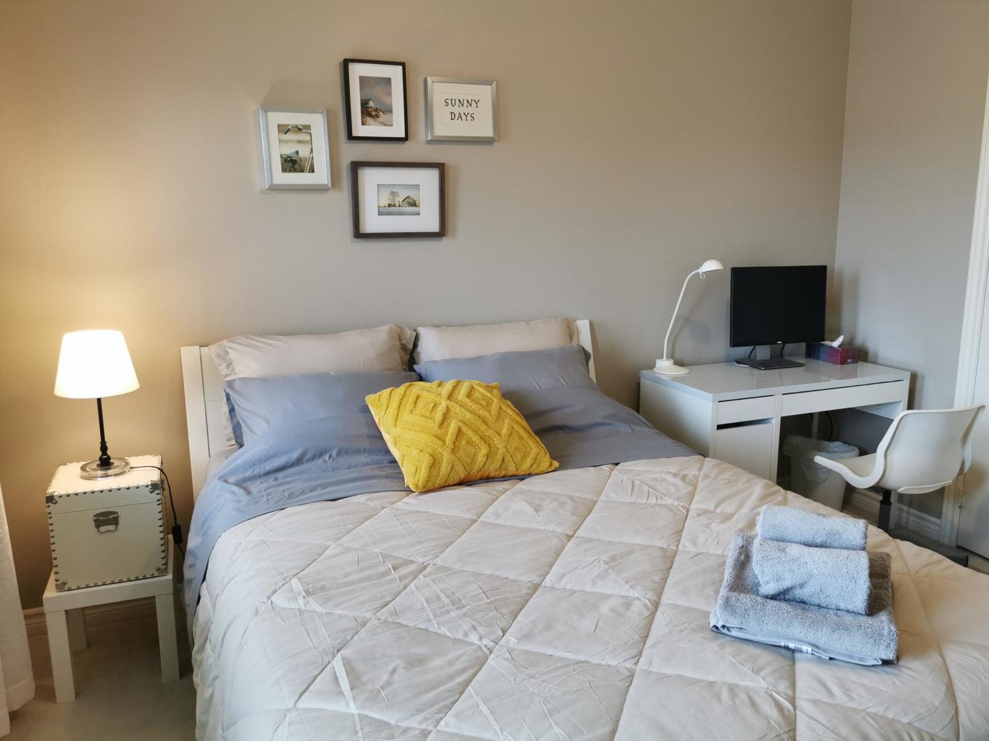 4 Bedroom 3 Washroom Charming Home In Markham With Warm Cozy Vibe Exterior photo