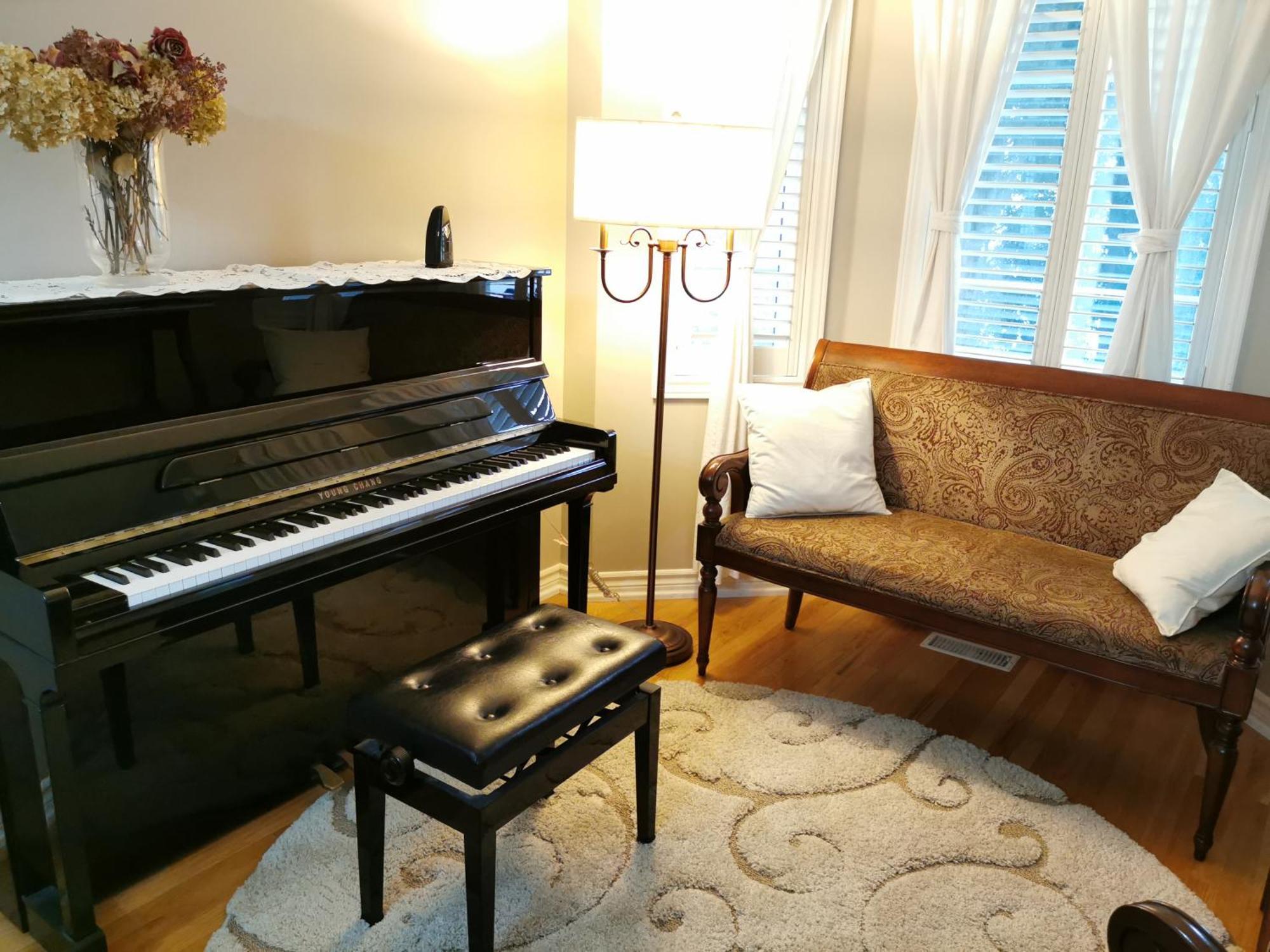 4 Bedroom 3 Washroom Charming Home In Markham With Warm Cozy Vibe Exterior photo