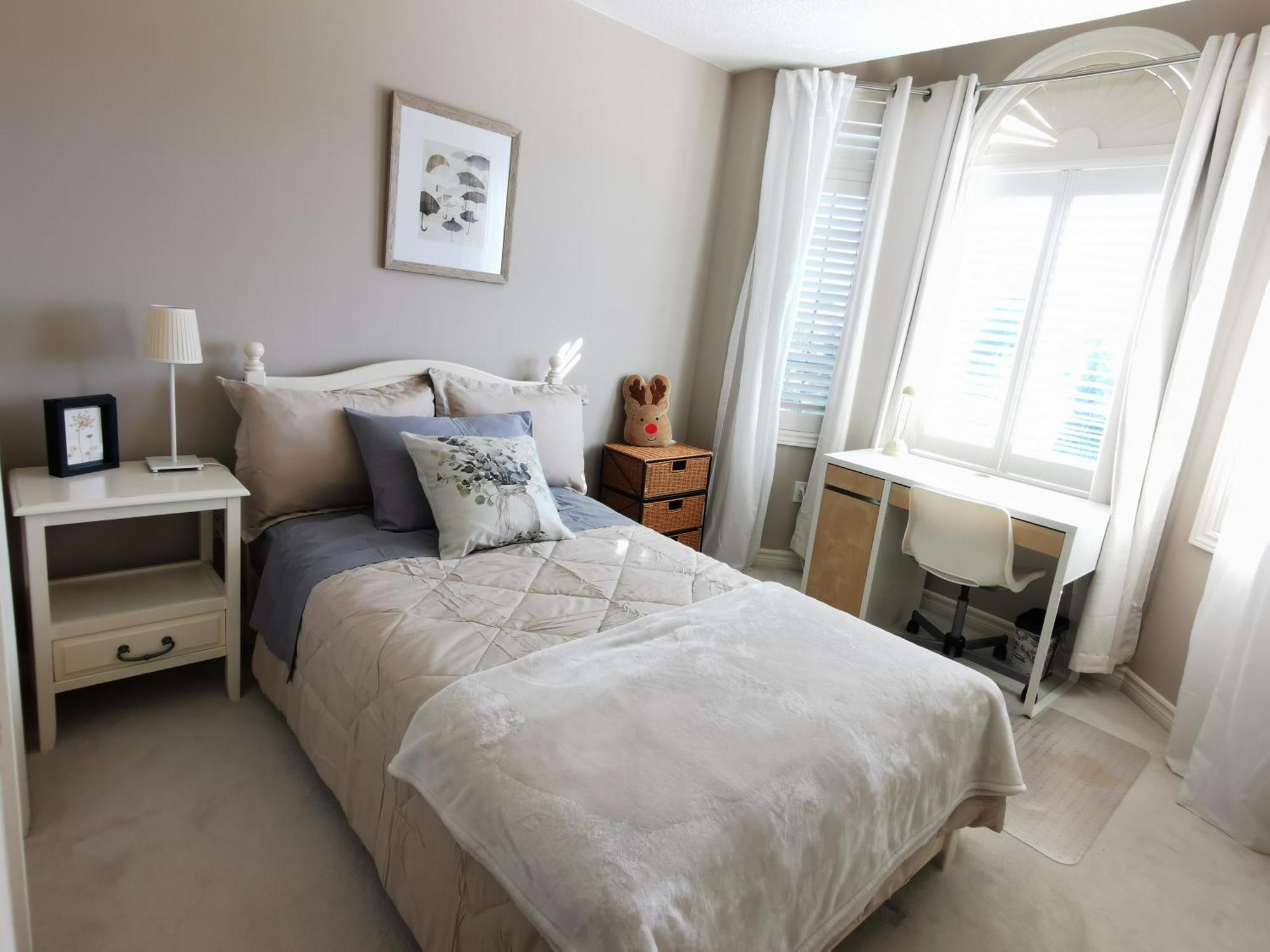 4 Bedroom 3 Washroom Charming Home In Markham With Warm Cozy Vibe Exterior photo